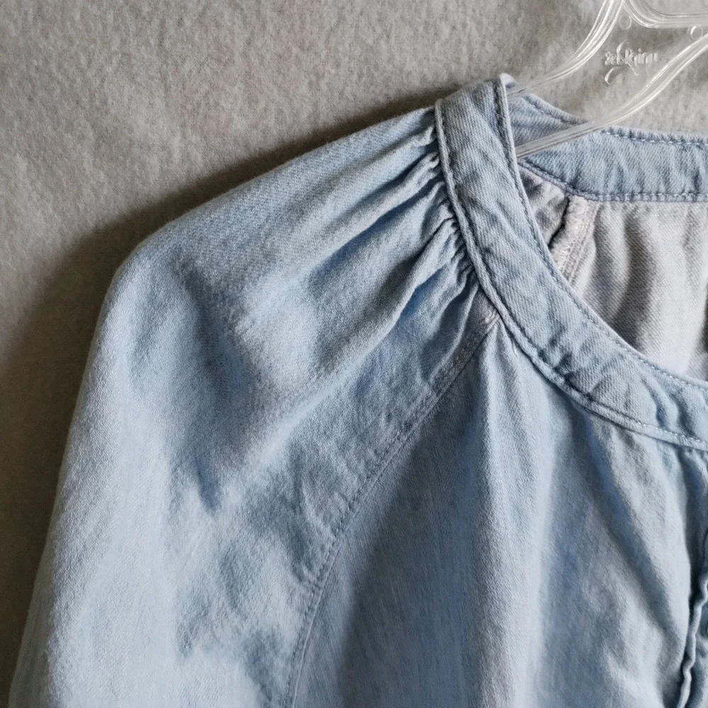 Universal Thread XL Light Wash Denim Top Button Up 3/4 Sleeve Gathered Peasant